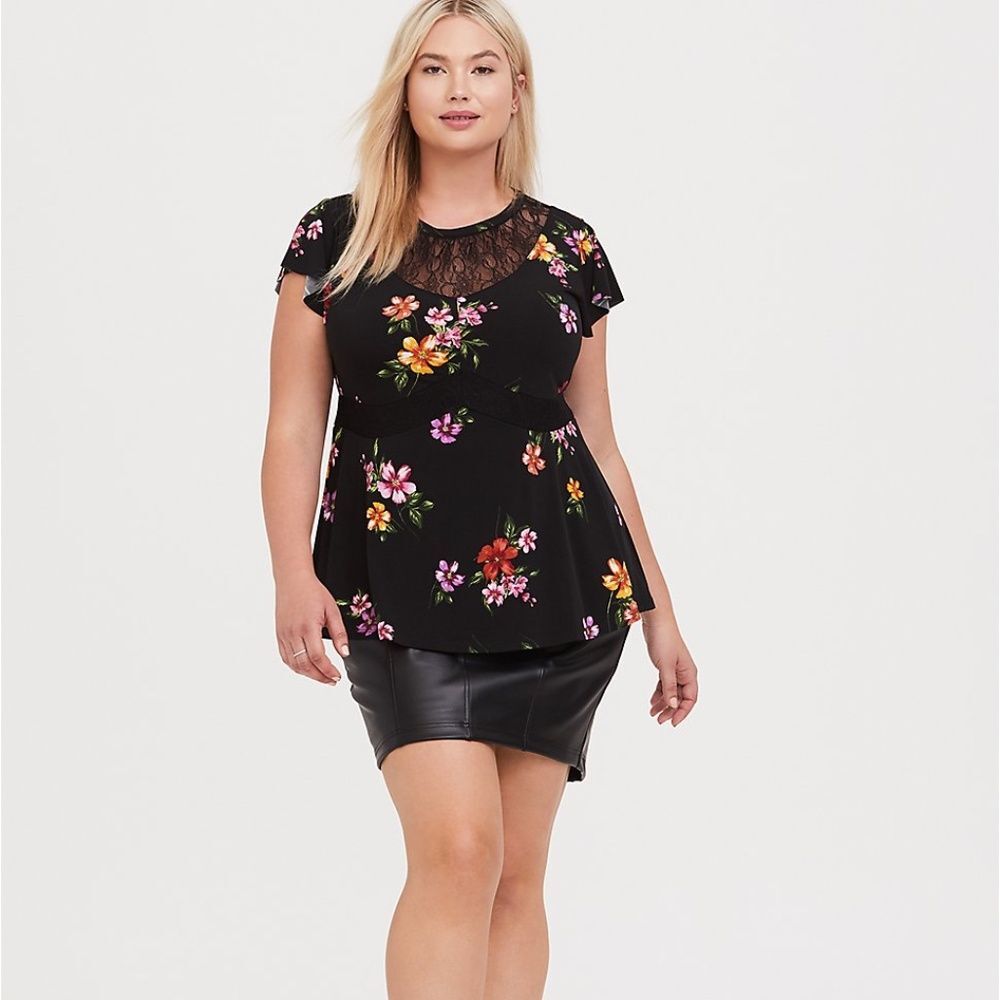 Torrid Lace Yoke Peplum Top D5*